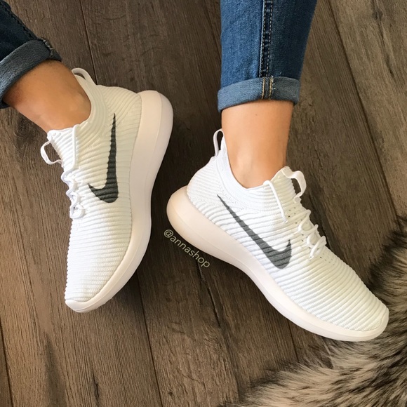 NWT🥛Nike Roshe Flyknit V2 - Picture 2 of 8